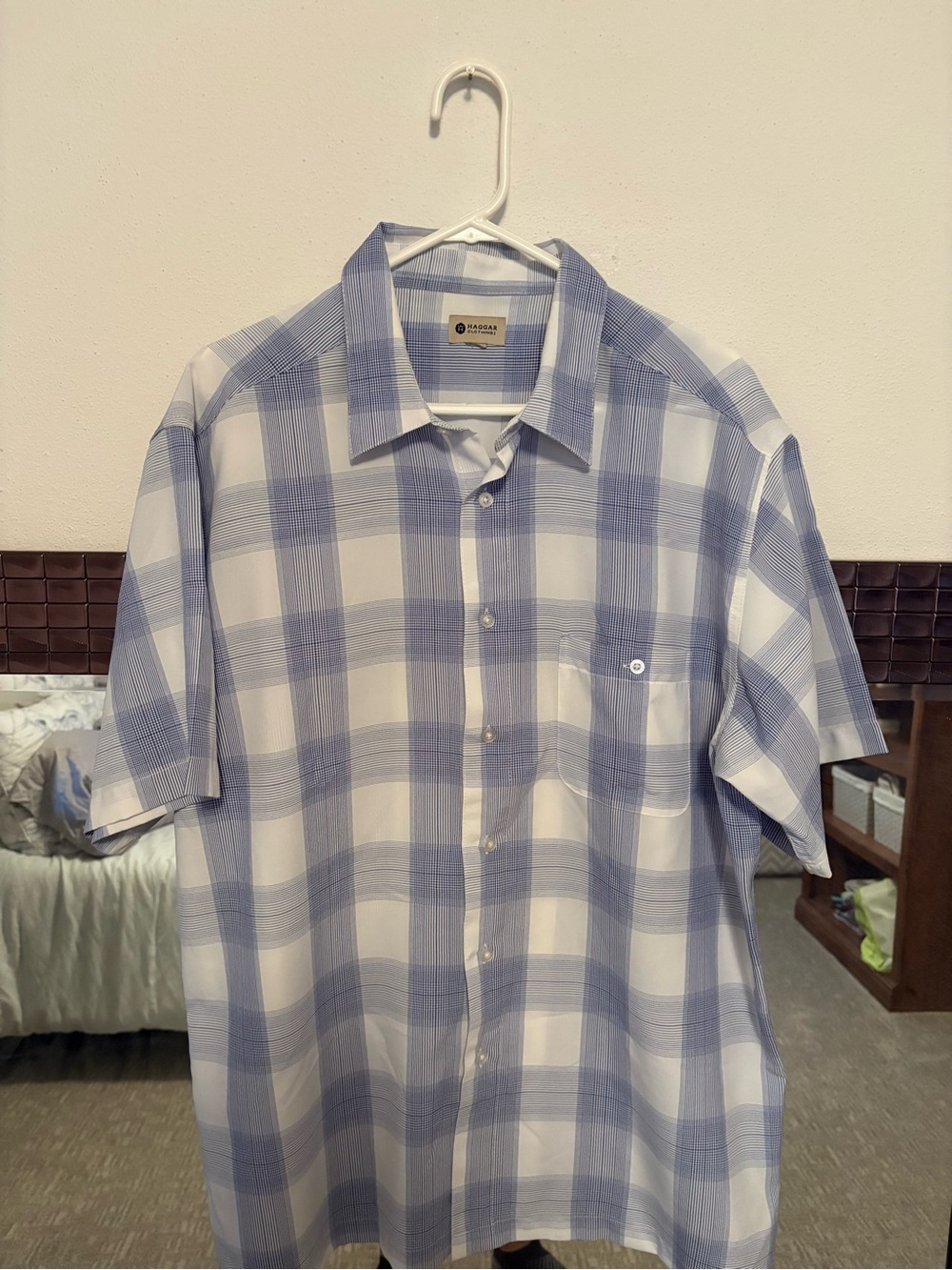 Haggar Blue and White Plaid Short-Sleeve Button-Down Shirt